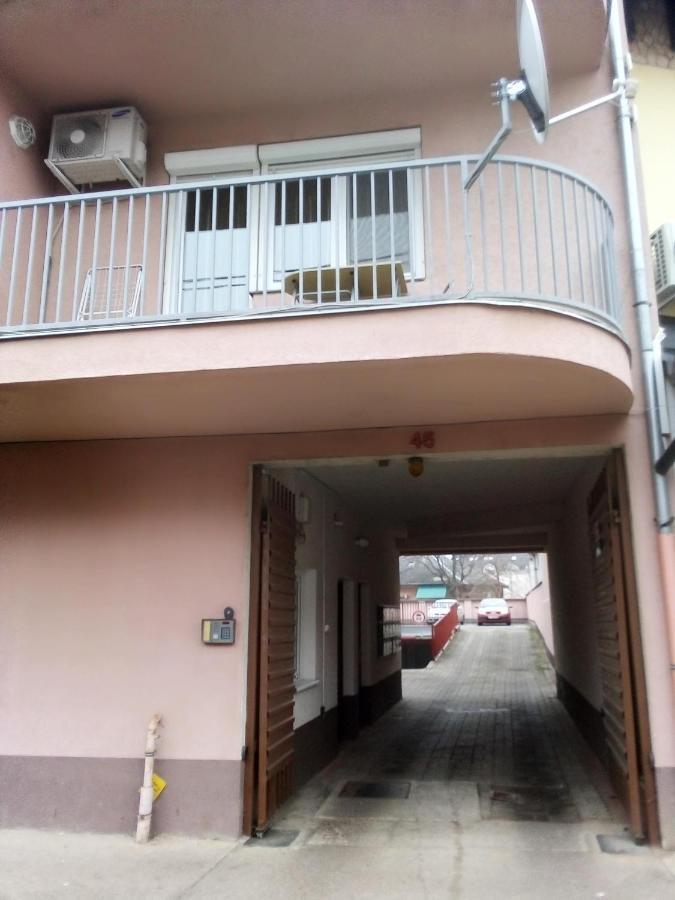 Major Street Apartman Apartamento Hajdúszoboszló Exterior foto